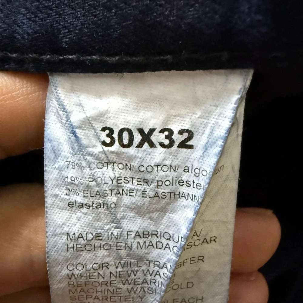 Perry Ellis stylish dark